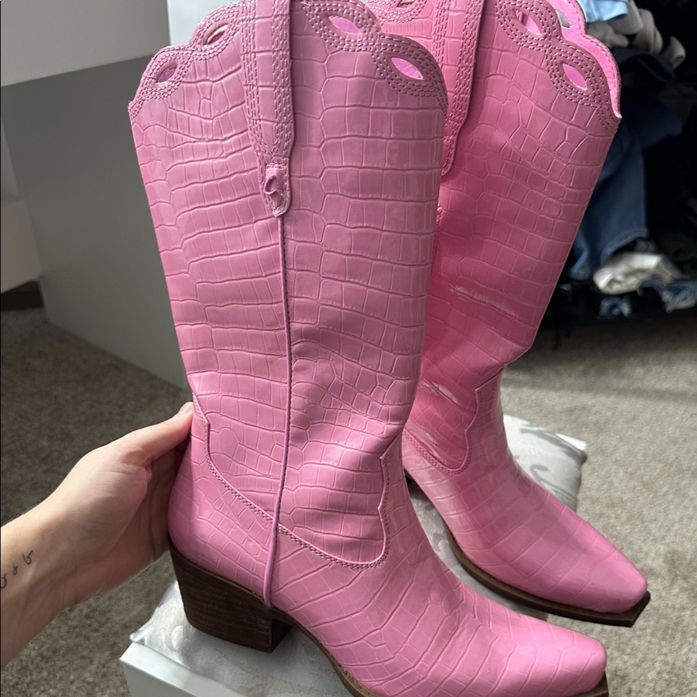 Never worn before pink Jill Boots. Circus by Sam Edelman. In perfect condition!